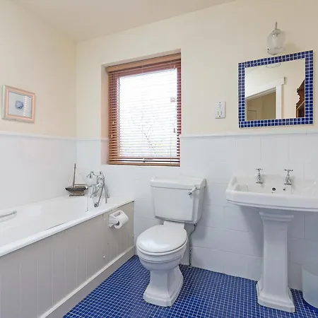 Dolphin Beach House Clifden