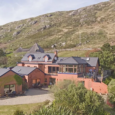 Dolphin Beach House Hotel Clifden
