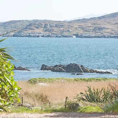 Dolphin Beach House Hotel Clifden